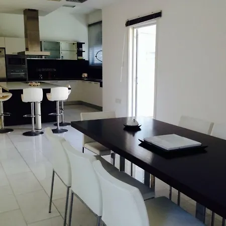 Lantställe Villa La Superba, 3 Bedroom Villa With Pool