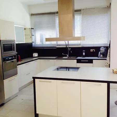 Villa La Superba, 3 Bedroom Villa With Pool *